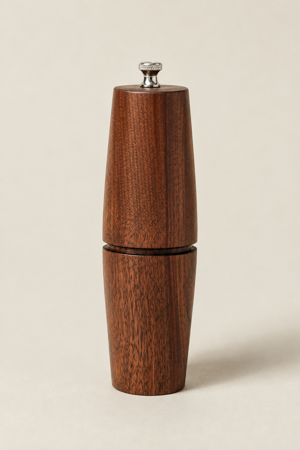Vessel Pepper mill, Walnut